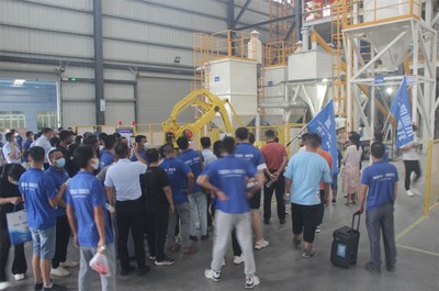 青龍家裝防水五周年慶 吹響3.0時代號角，引領互聯(lián)網(wǎng)銷售新浪潮